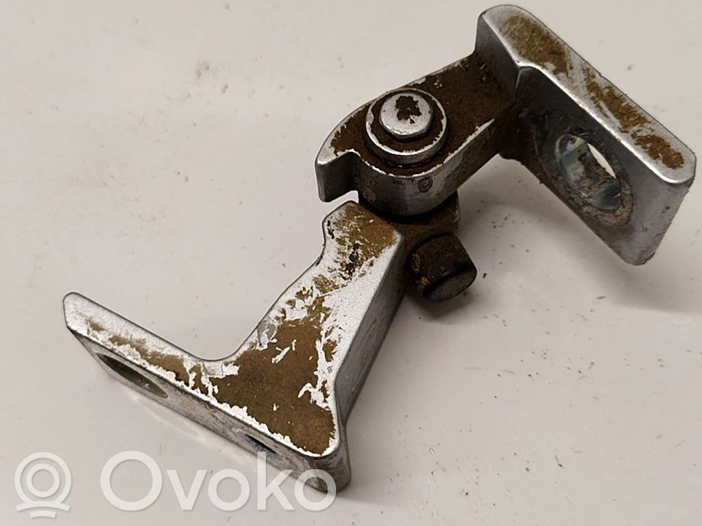 Skoda Octavia Mk3 (5E) Cerniera superiore della portiera anteriore 