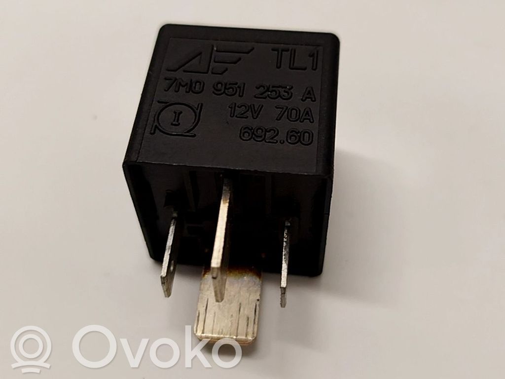 Volkswagen Polo IV 9N3 Alte relee 