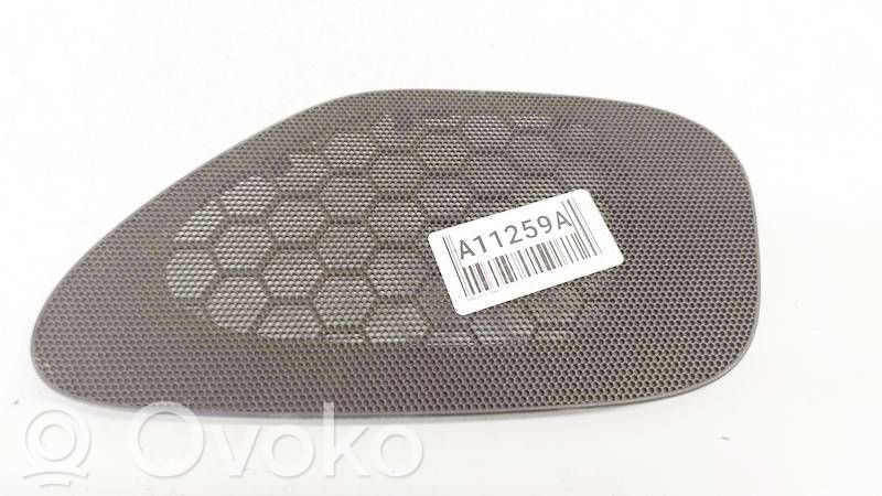 Saab 9-3 Ver2 Sivukaiuttimen suoja