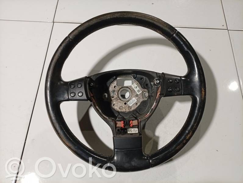 Skoda Fabia Mk1 (6Y) Volant 