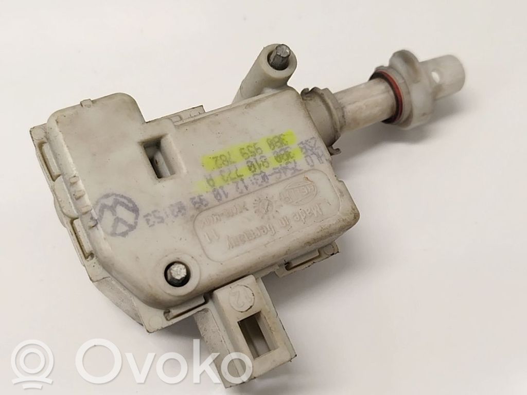Skoda Octavia Mk1 (1U) Motorino della chiusura centralizzata 