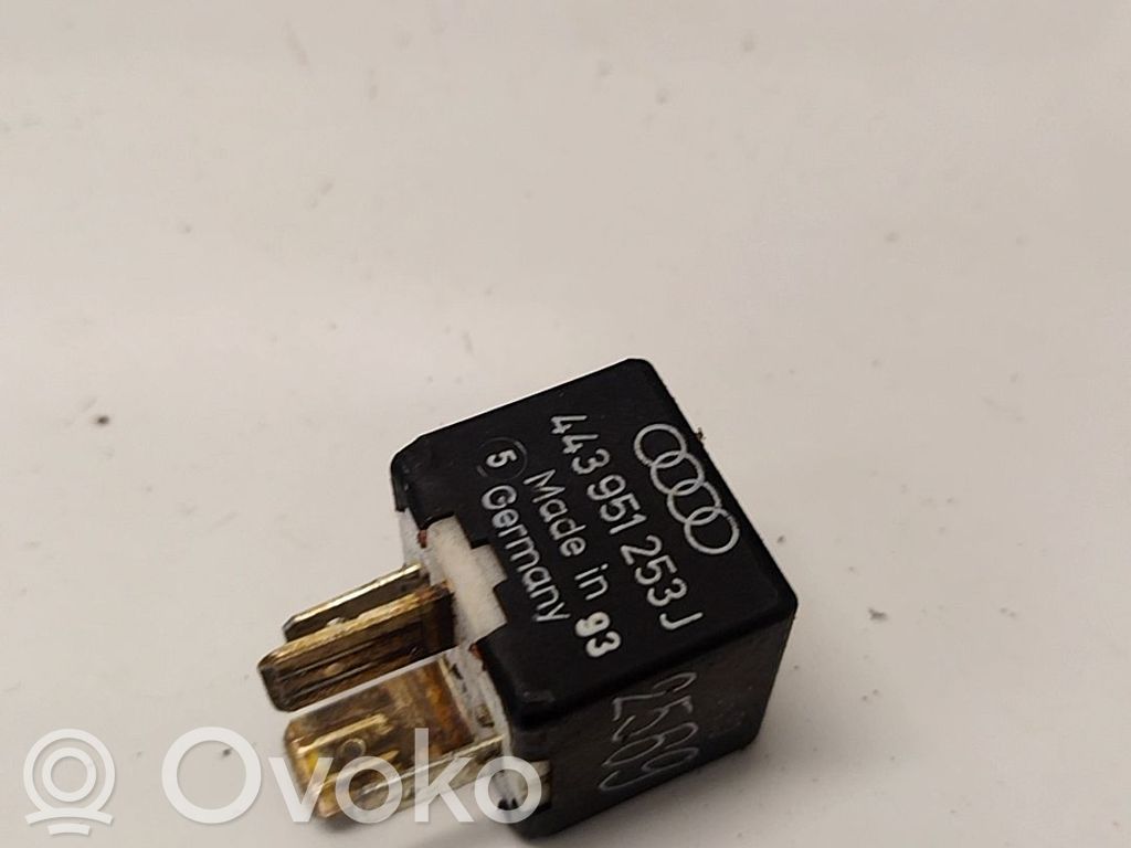 Audi A4 S4 B5 8D Alte relee 