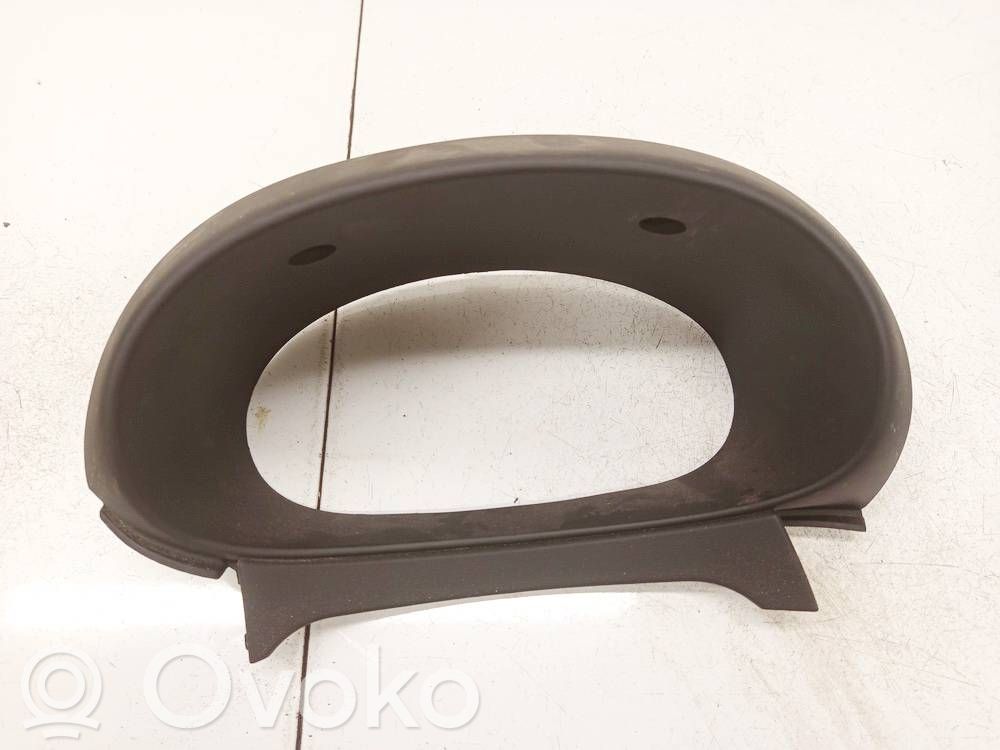 Nissan Almera Tino Garniture de tableau de bord