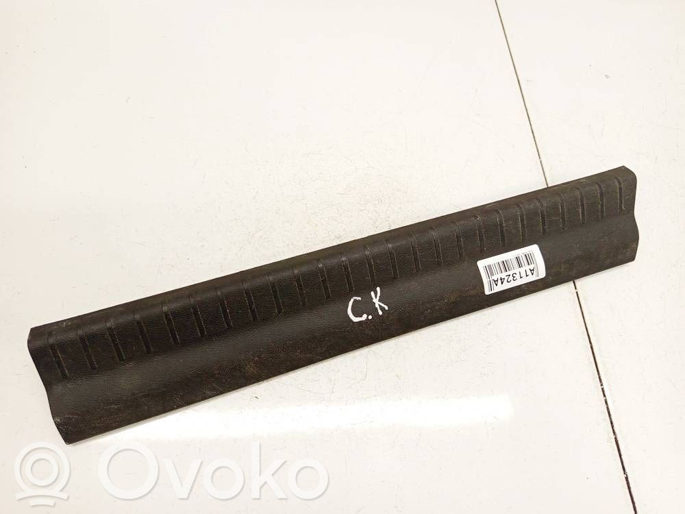 Dodge Journey Capac prag spate 