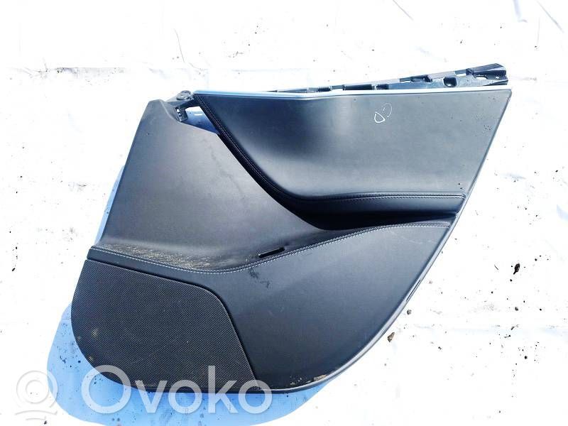 Tesla Model S Takaoven verhoilu 