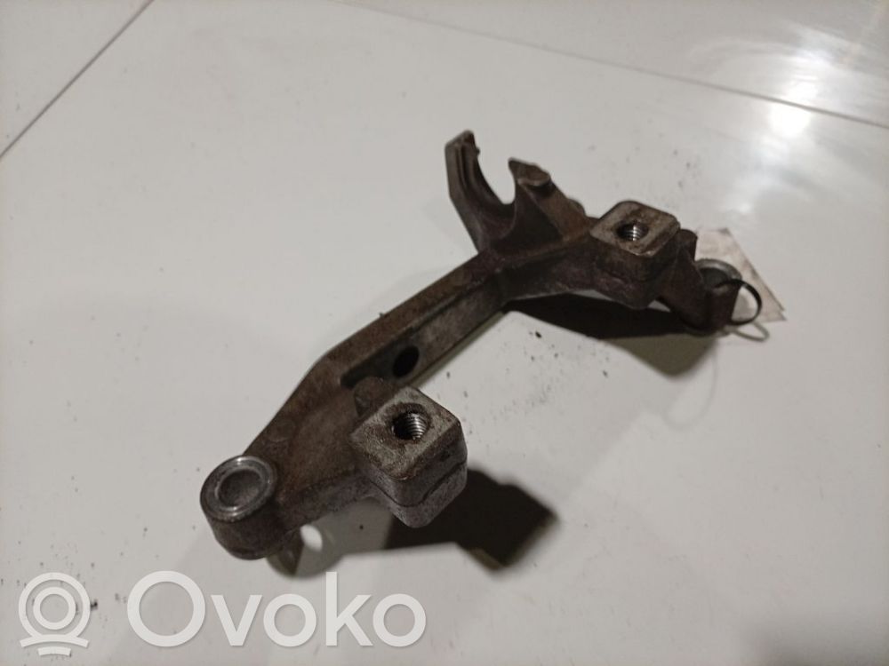 Engine mounting bracket   04766159AB,04766159AB,04766159AB