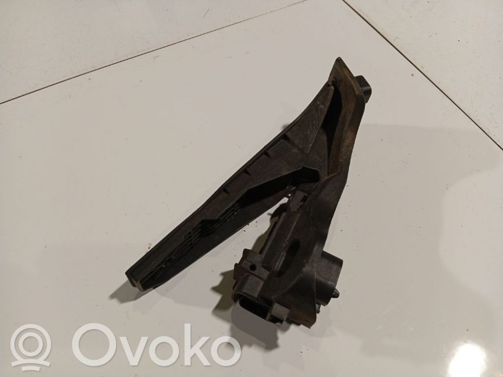 Volkswagen PASSAT B6 Pedală accelerație 