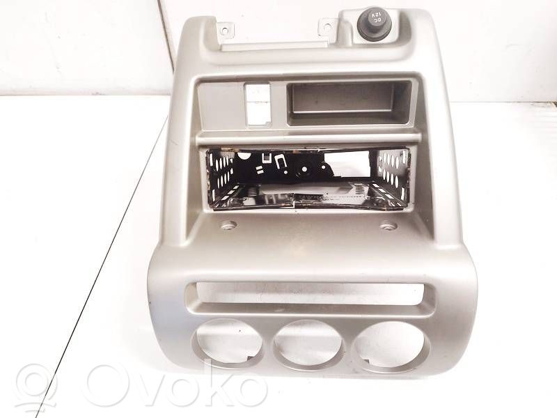 Nissan Micra Console centrale 