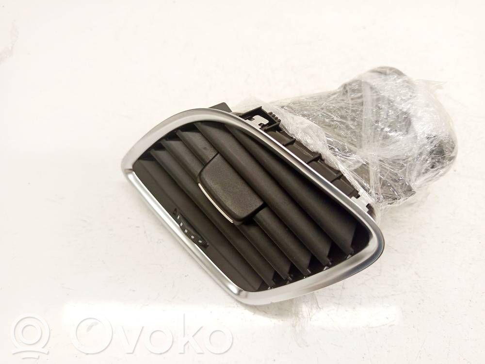 Audi Q3 8U Grilă ventilație centrală 
