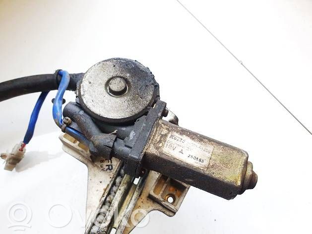 Mazda 626 Motor del regulador de la ventanilla de la puerta delantera 