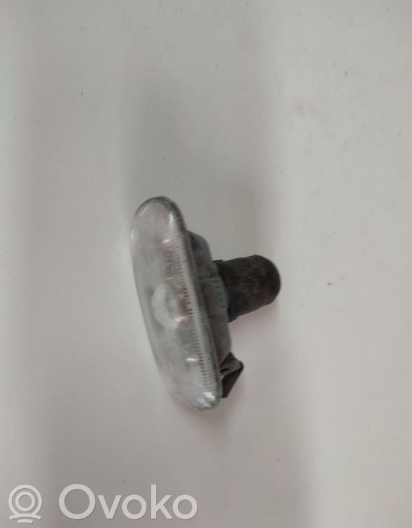 Audi A3 S3 8P Feu clignotant répétiteur d'aile avant