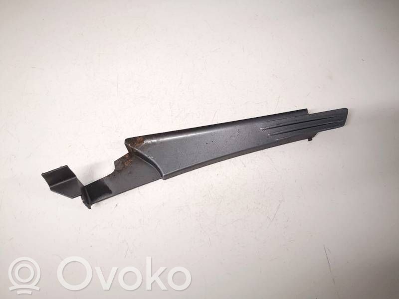 Opel Astra H Ornament contur aripă față 