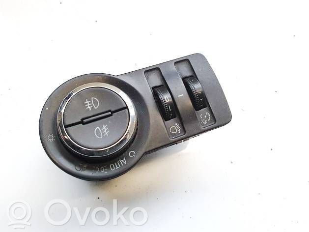 Opel Insignia A Interruttore fendinebbia 