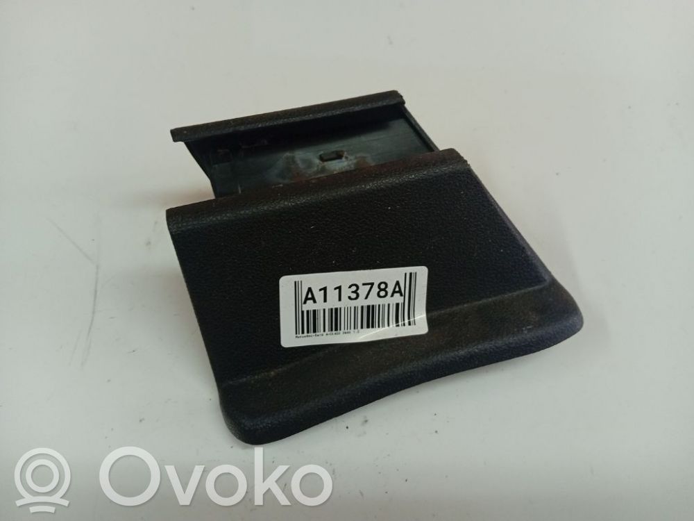 Mercedes-Benz A W169 Capac lateral scaun spate jos 