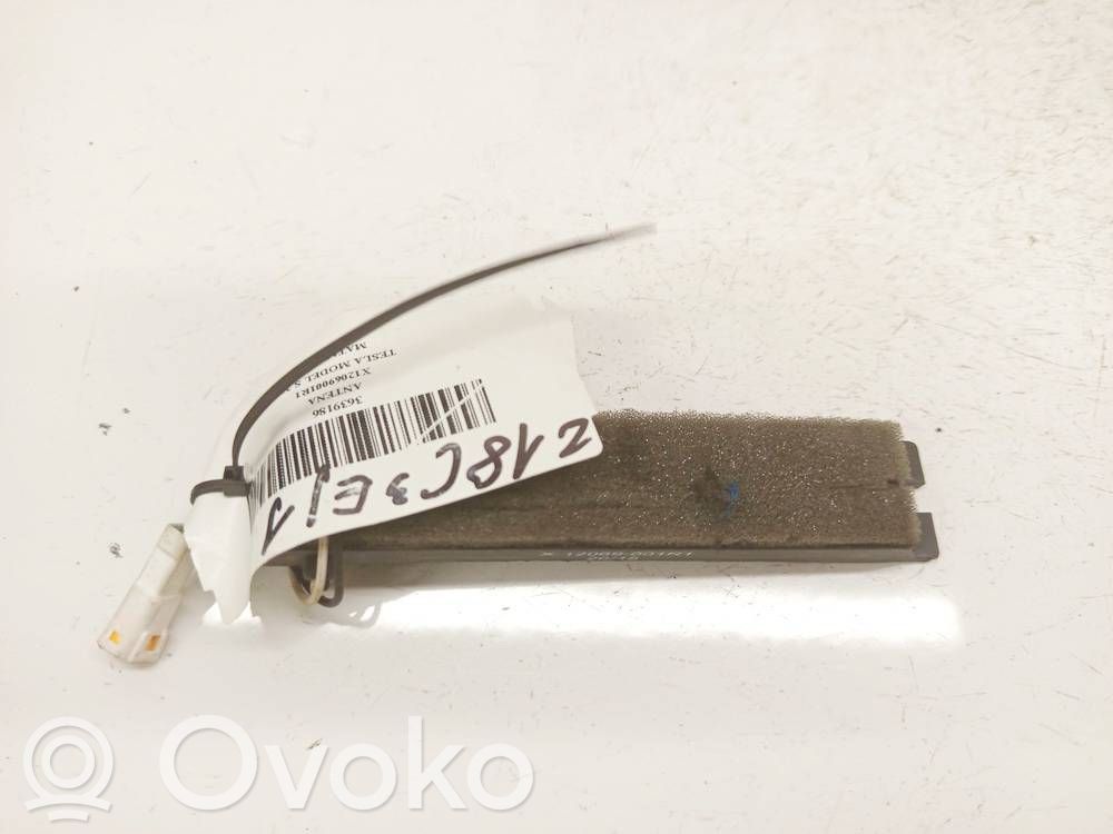 Tesla Model S Unitate control antenă 