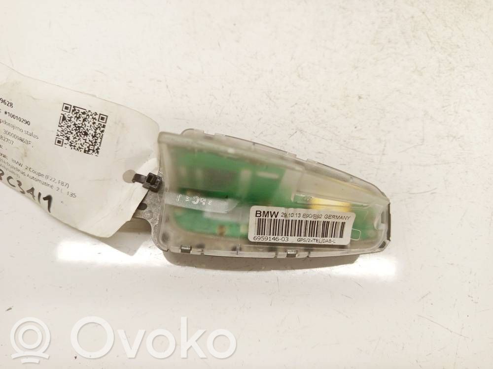 BMW 2 F22 F23 Aerial GPS antenna 