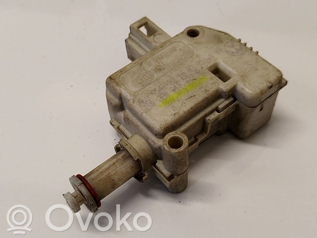 Skoda Octavia Mk1 (1U) Motorino della chiusura centralizzata 
