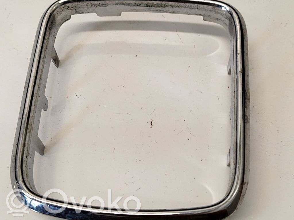 Mercedes-Benz B W245 Console centrale 