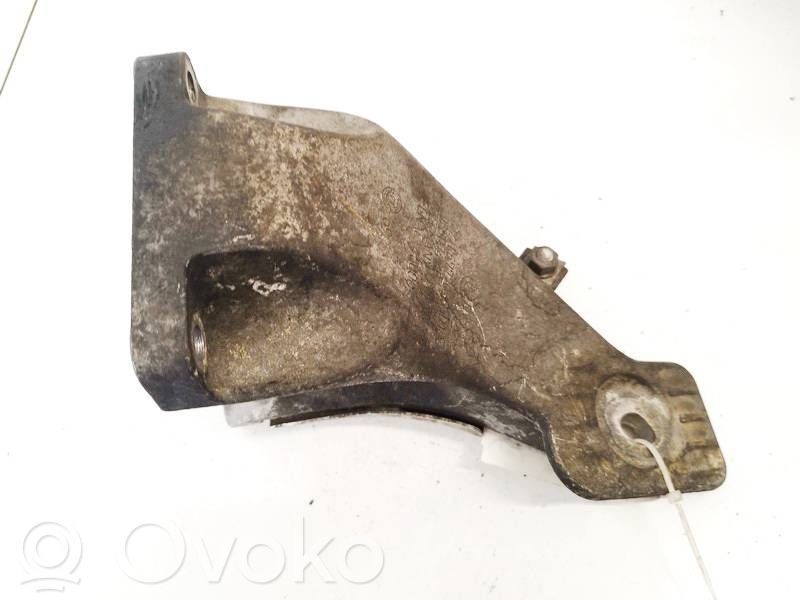 BMW 5 E60 E61 Engine mounting bracket 