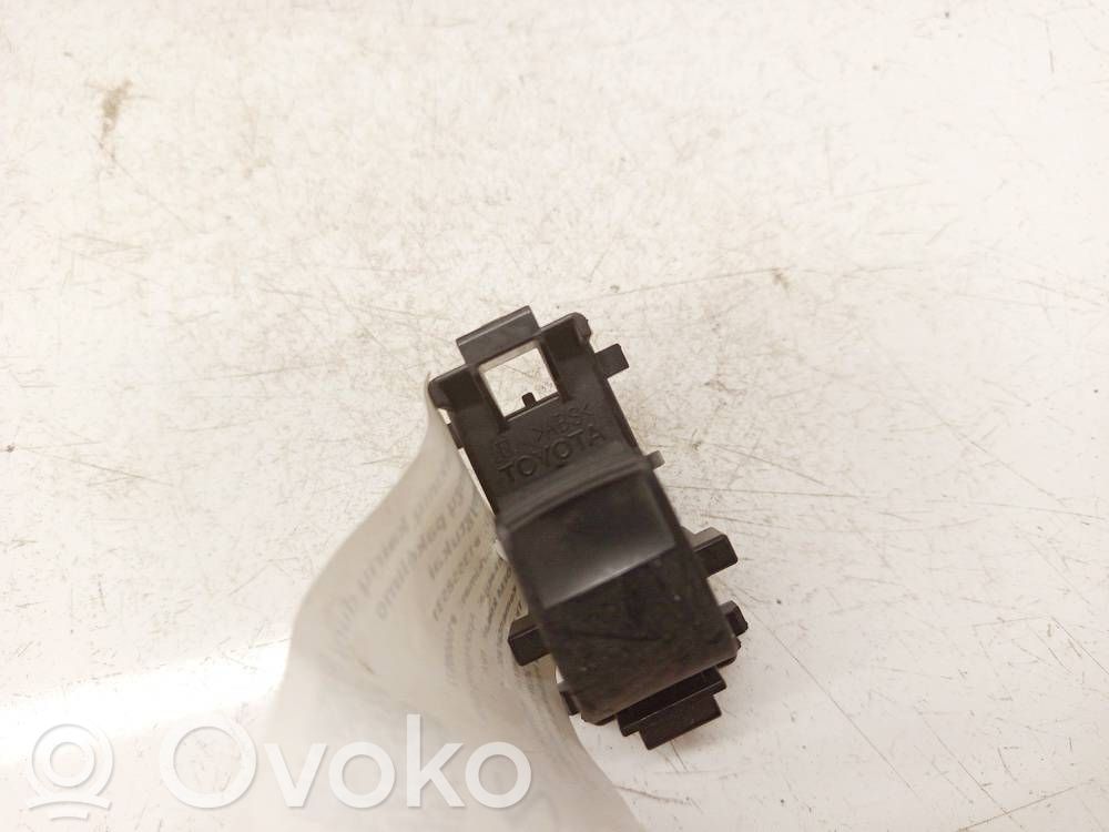 Toyota Yaris Przyciski szyb 