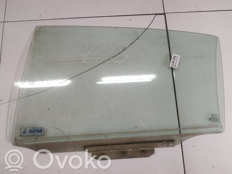 Toyota Corolla E120 E130 Geam ușă spate 