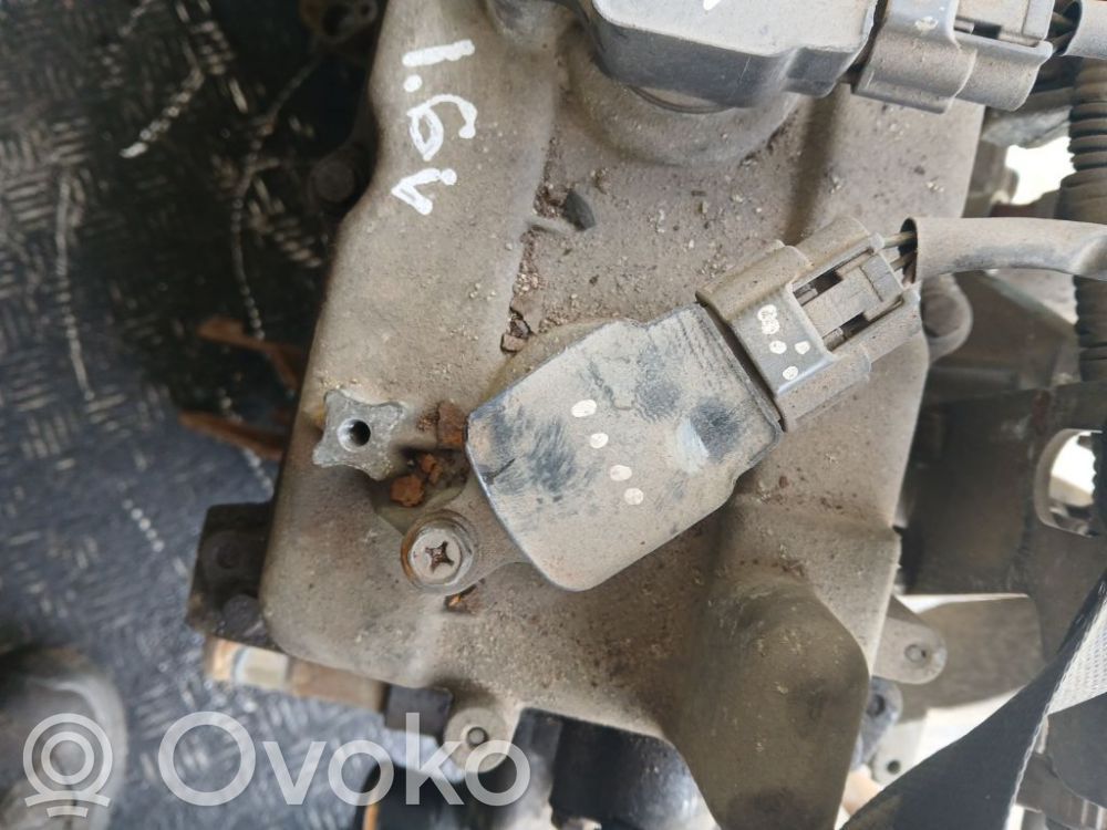 Nissan Primera Cewka zapłonowa wysokiego napięcia 