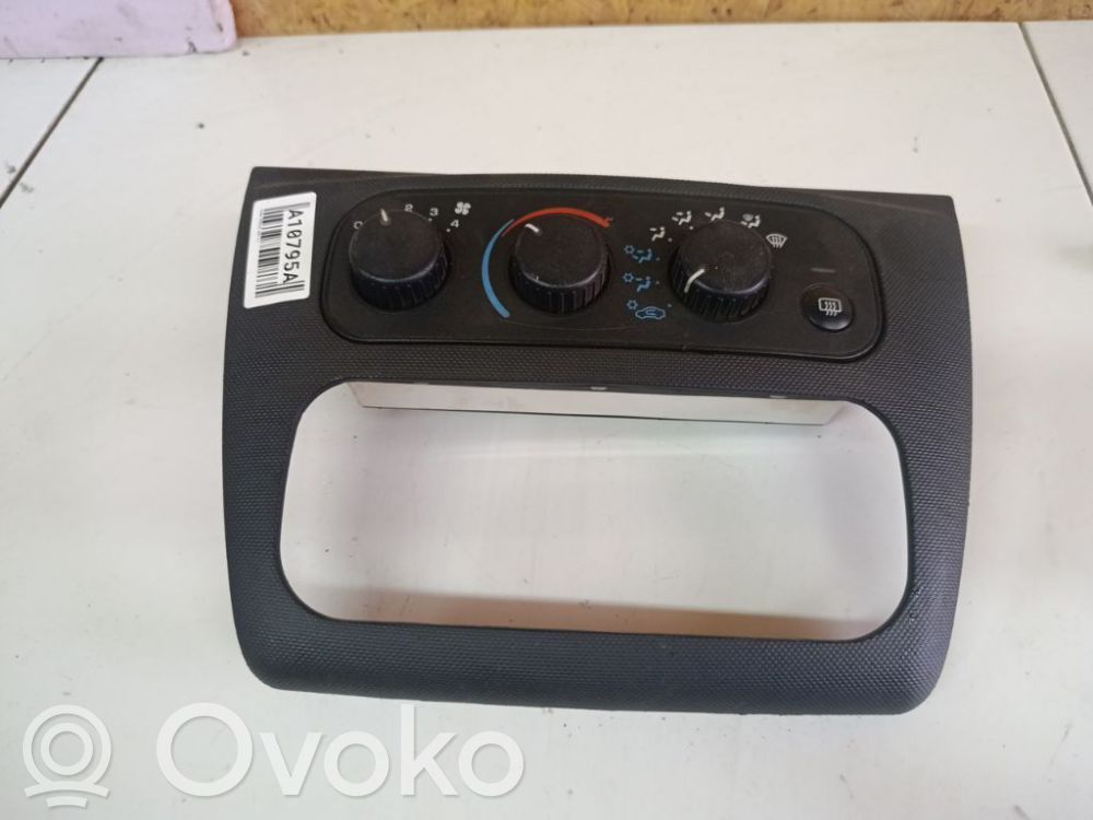 Dodge Stratus Climate control unit 