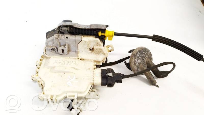 Audi A4 S4 B8 8K Serratura portiera anteriore 