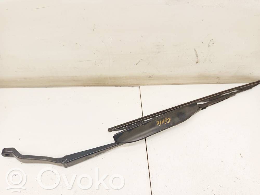 Brazo del limpiaparabrisas delantero   ST3LDS,ST3LDS,ST3LDS