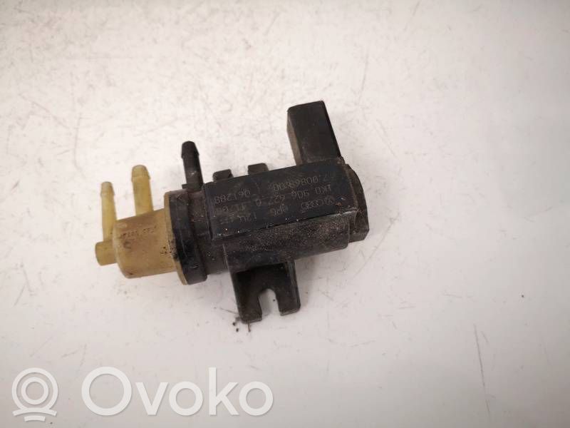 Volkswagen PASSAT B5.5 Solenoid supapă turbosuflantă 