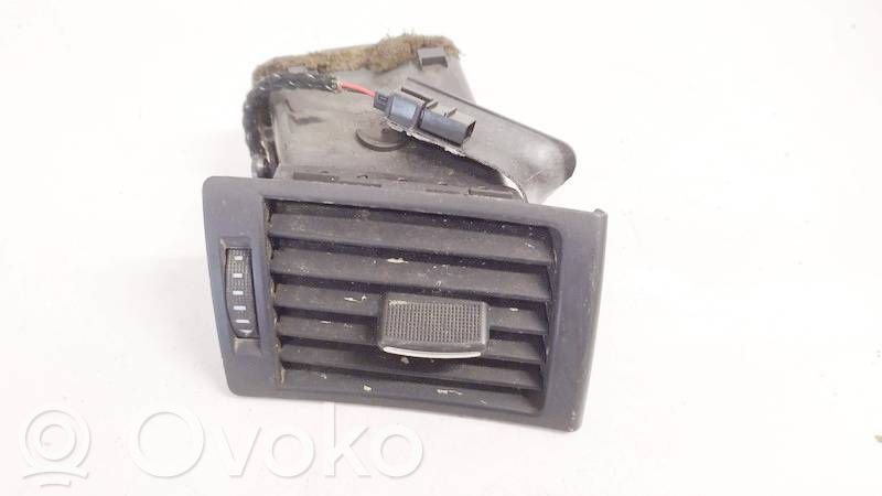 Audi A4 S4 B7 8E 8H Griglia di ventilazione centrale cruscotto 