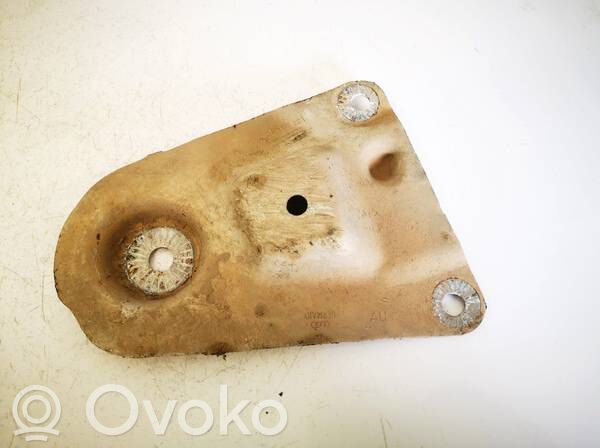 Volkswagen PASSAT B5.5 Engine mounting bracket 