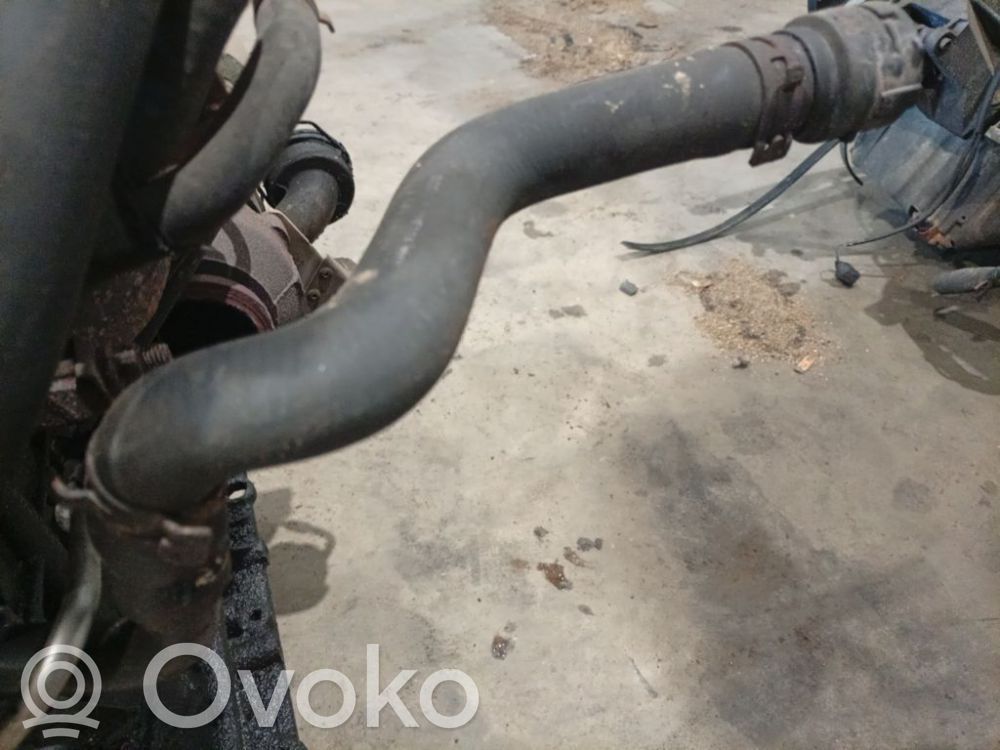 Volkswagen PASSAT B6 Conductă/furtun lichid de răcire motor 