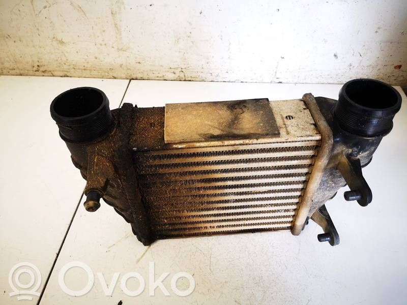 Audi A4 S4 B7 8E 8H Radiatore intercooler 