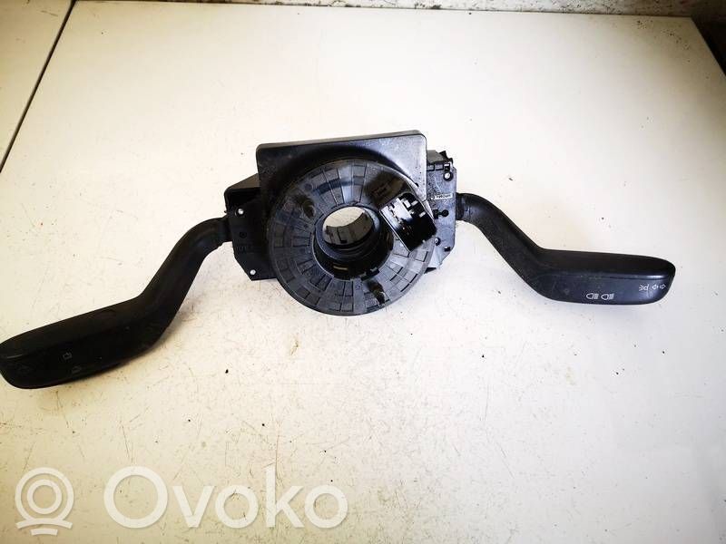Skoda Fabia Mk2 (5J) Commodo, commande essuie-glace/phare