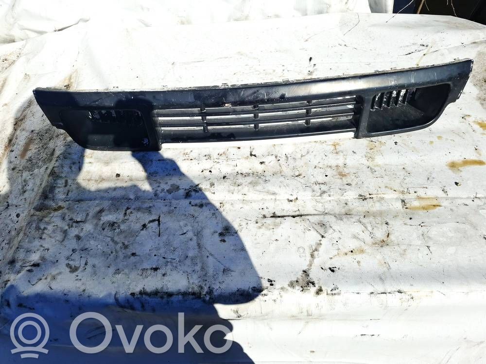 Volkswagen Transporter - Caravelle T5 Mascherina inferiore del paraurti anteriore 