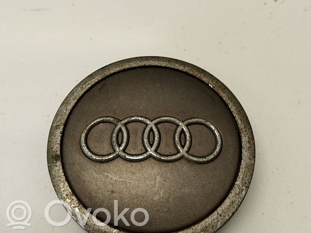 Audi A6 S6 C6 4F Borchia ruota originale 