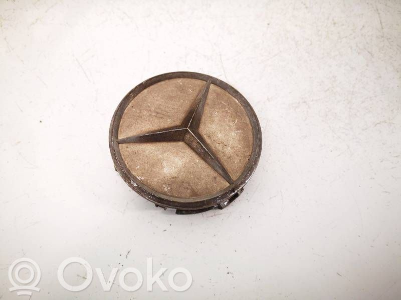 Mercedes-Benz C W202 Enjoliveur d’origine