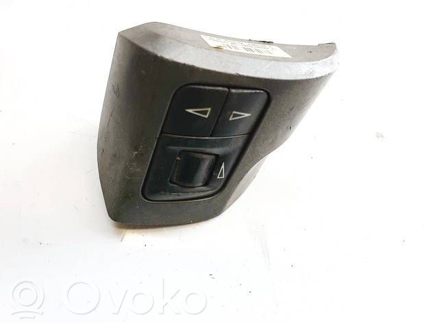 Opel Astra H Butoane/comutatoare pe volan 