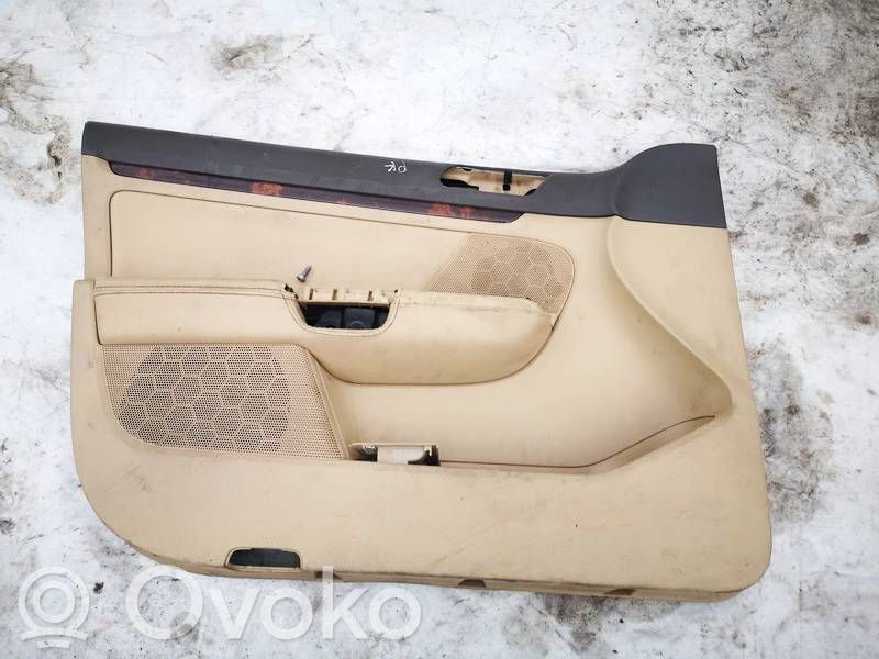 Volkswagen Jetta V Boczki / Poszycie drzwi przednich 
