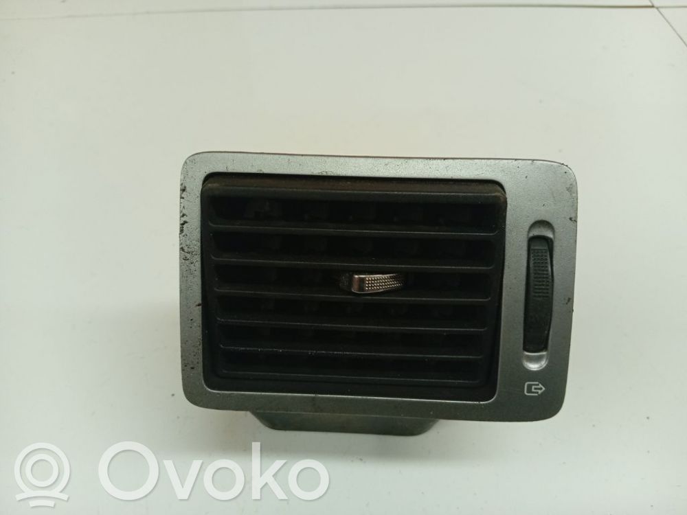 Peugeot 307 Griglia di ventilazione centrale cruscotto 