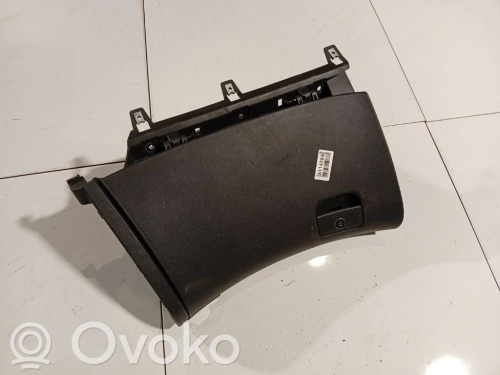 Guantera   845412L000,845412L000,845412L000