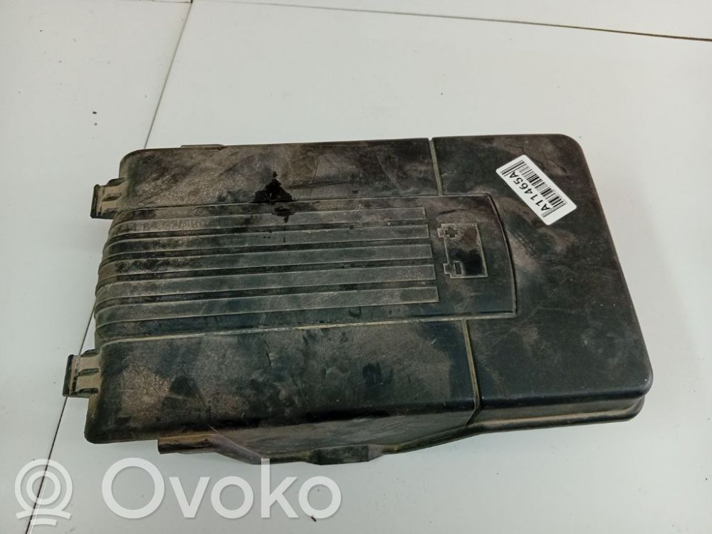 Skoda Octavia Mk2 (1Z) Capac cutie baterie 