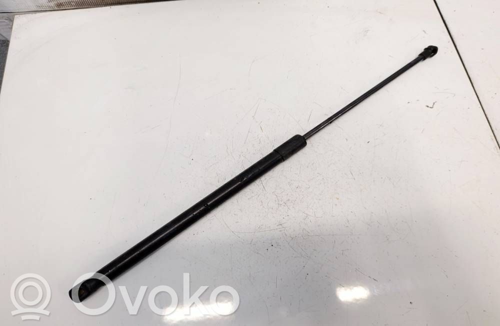 Volkswagen Golf V Vérin de capot arrière