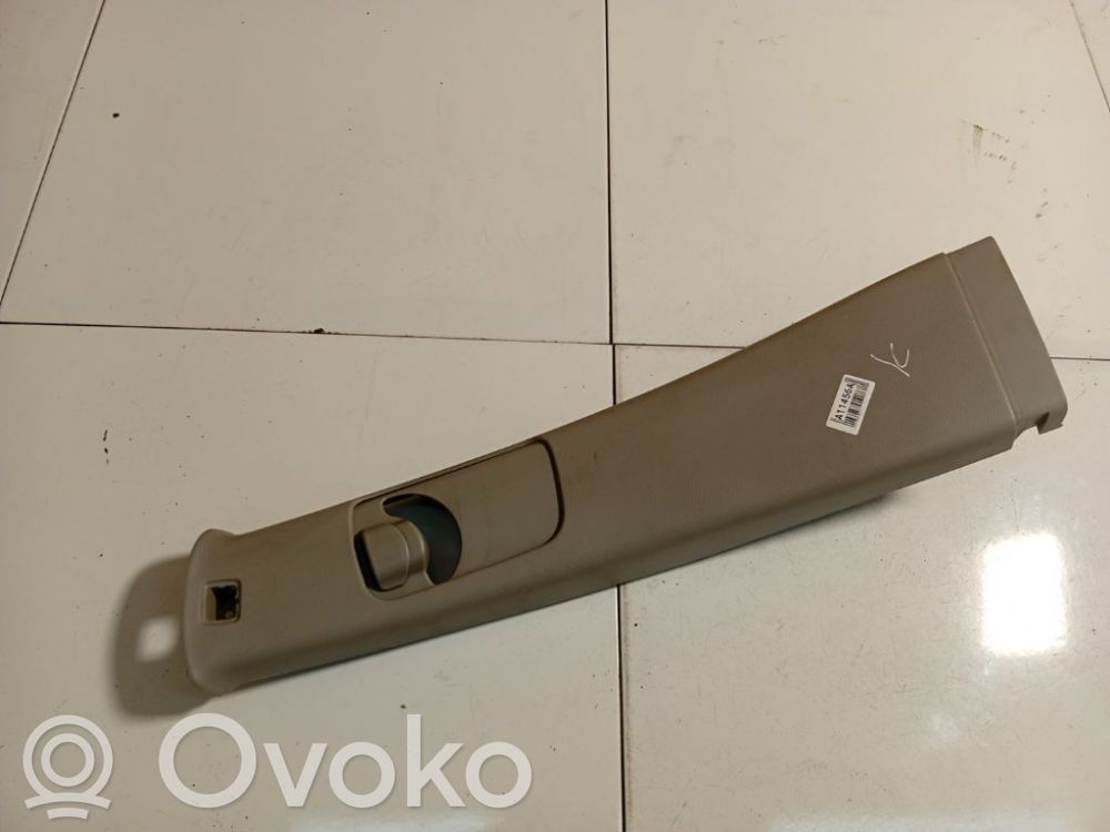 Osłona górna słupka / B   94012XA01A,94012XA01A,94012XA01A