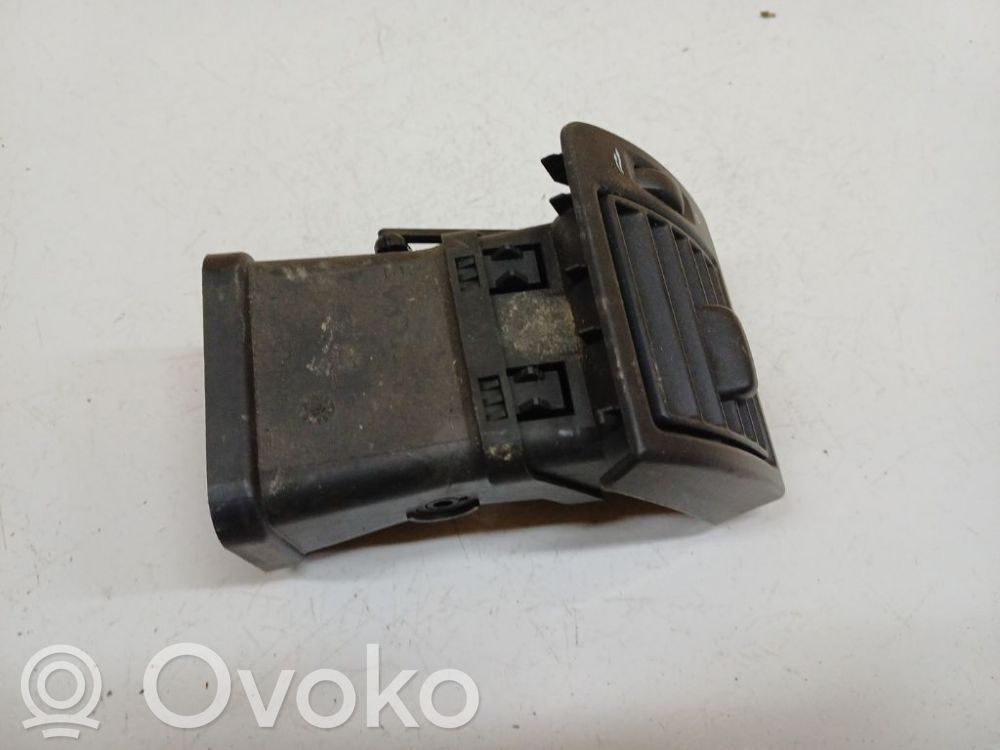 Volvo V50 Griglia di ventilazione centrale cruscotto 