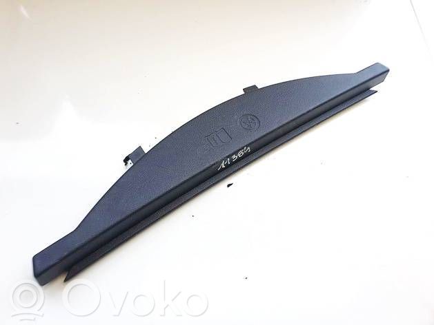 Volkswagen Polo VI Moldura del extremo lateral de panel 