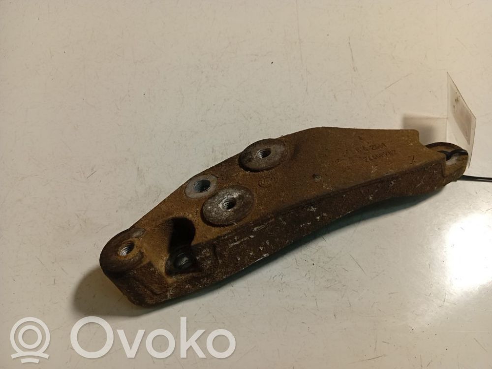 Opel Astra H Engine mounting bracket 