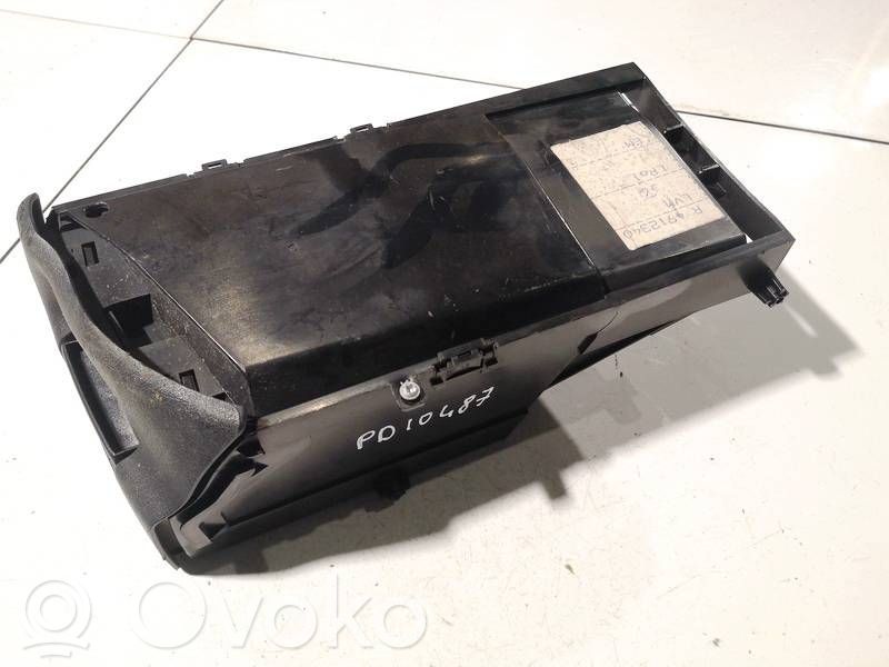 Audi A6 S6 C5 4B Handschuhfach 
