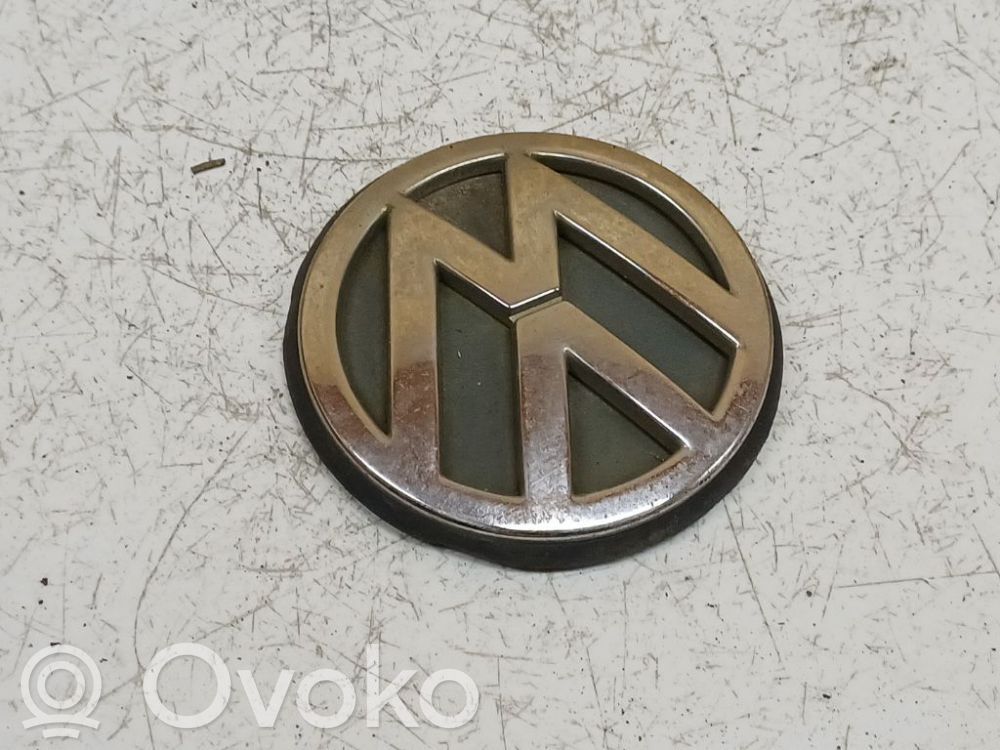 Volkswagen PASSAT B5 Emblemat / Znaczek 